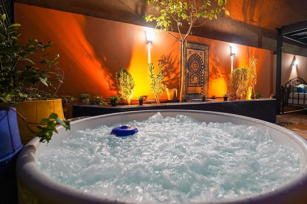 Ferienwohnung Darsublime Au Coeur De Marrakech Jacuzzi Prive Marrakesch Exterior foto